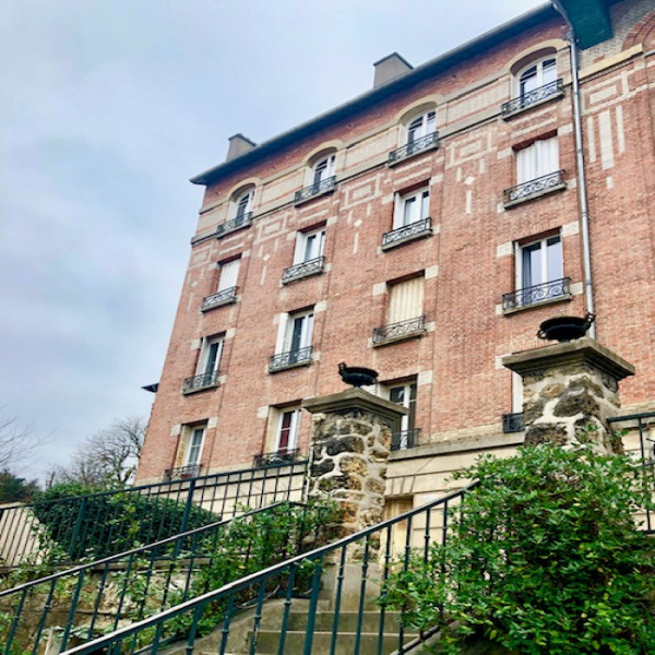 Offres de location Duplex Versailles 78000